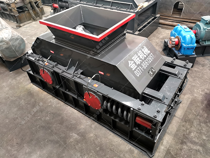 2PG800X600中型對輥破碎機發貨圖片_發往四川瀘州_破碎瓜子石