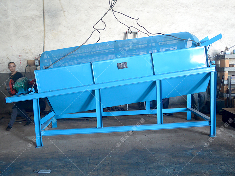 雙級(jí)粉碎機(jī)生產(chǎn)線發(fā)貨圖片_發(fā)往云南瀾滄_破碎錳礦石