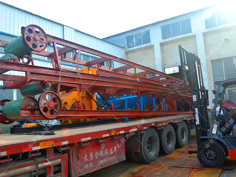 86雙級粉碎機(jī)生產(chǎn)線發(fā)貨圖片_發(fā)往廣西百色_破碎篩分金礦石